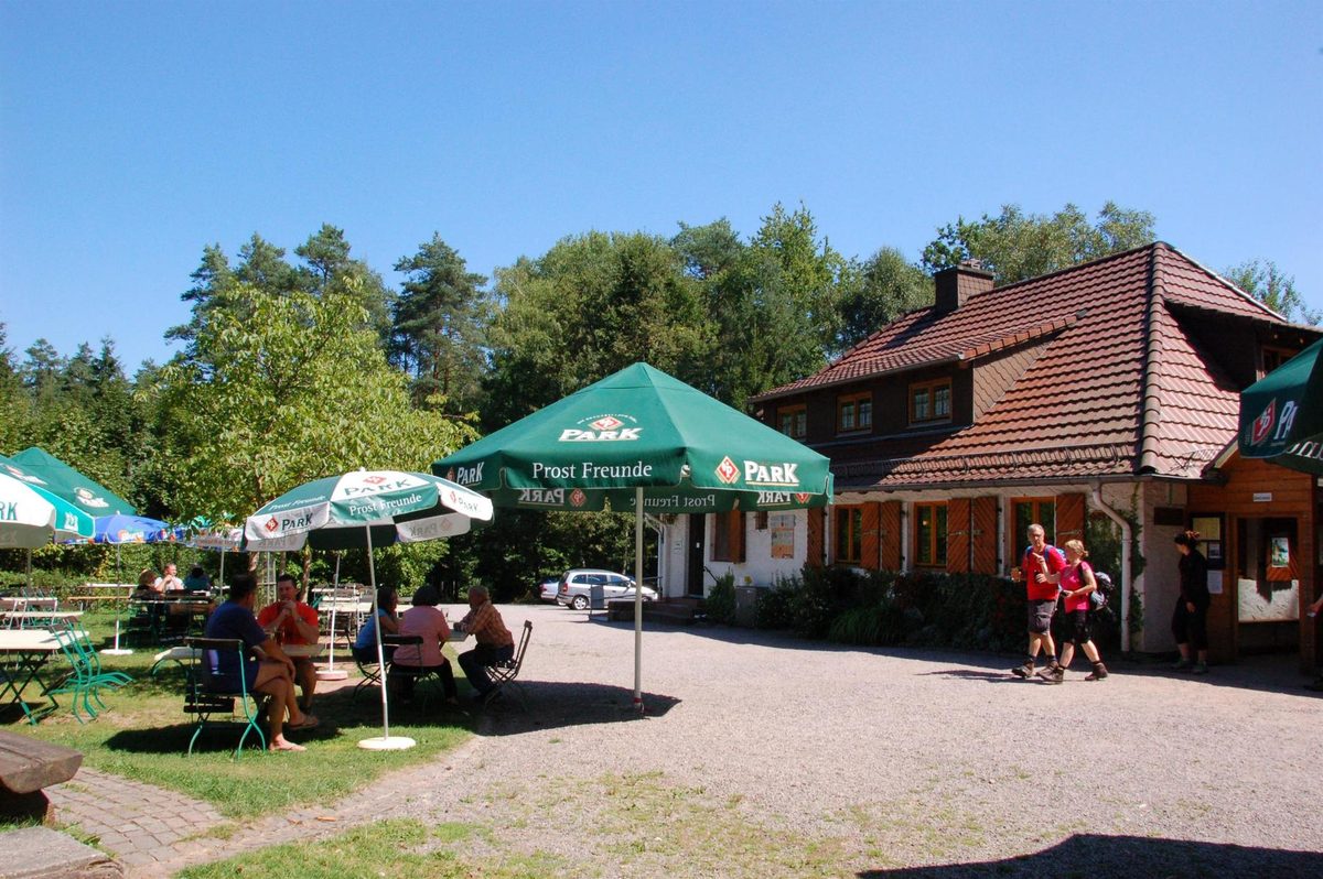 Waldfest an der Pfälzerwaldhütte ,,Im Schneiderfeld''